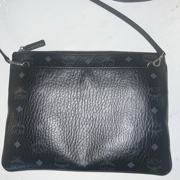 MCM Visetos Original Pouch - Picture 2 of 4